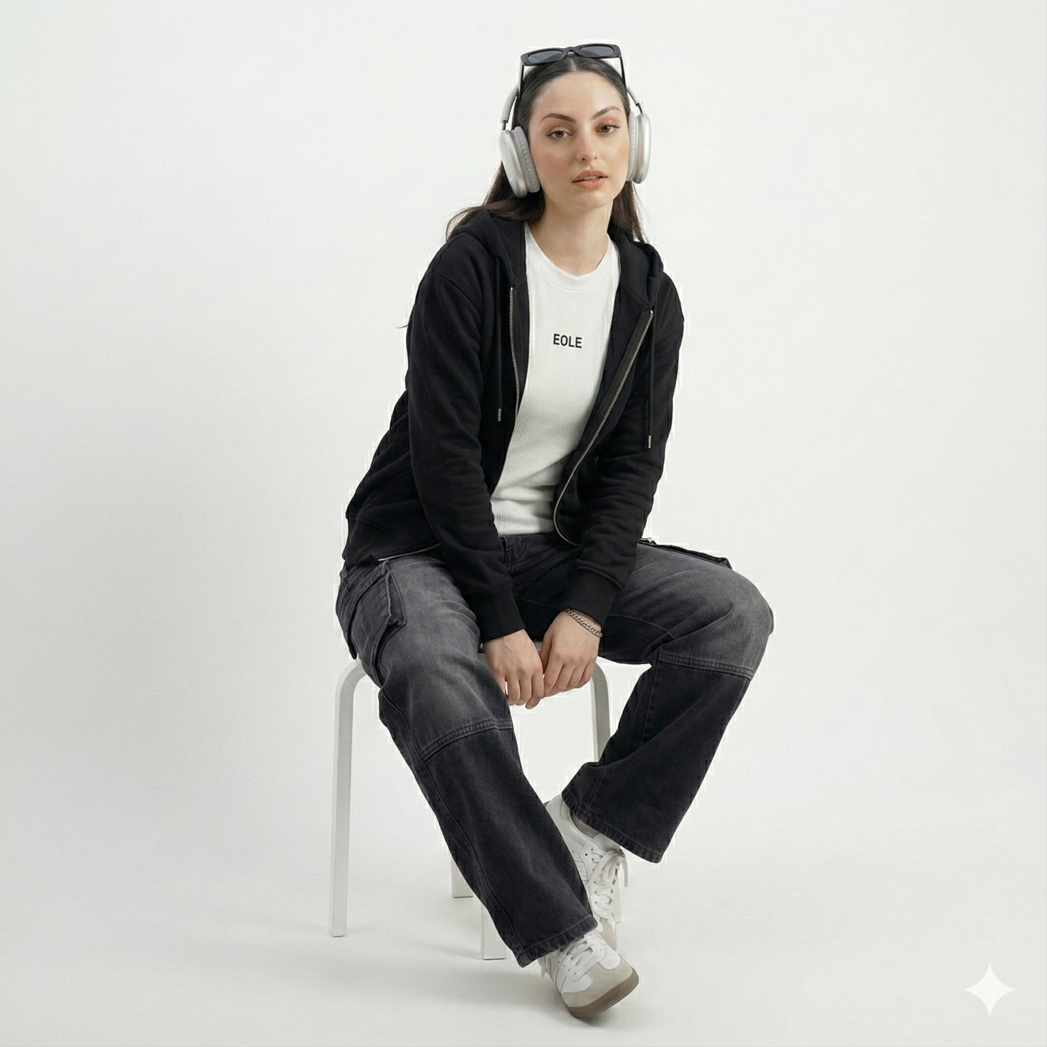 Black Classic Zipper Hoodie